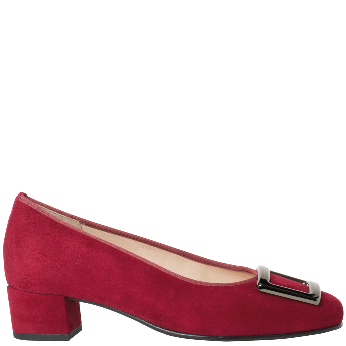 Hassia fits slightly shorter Red